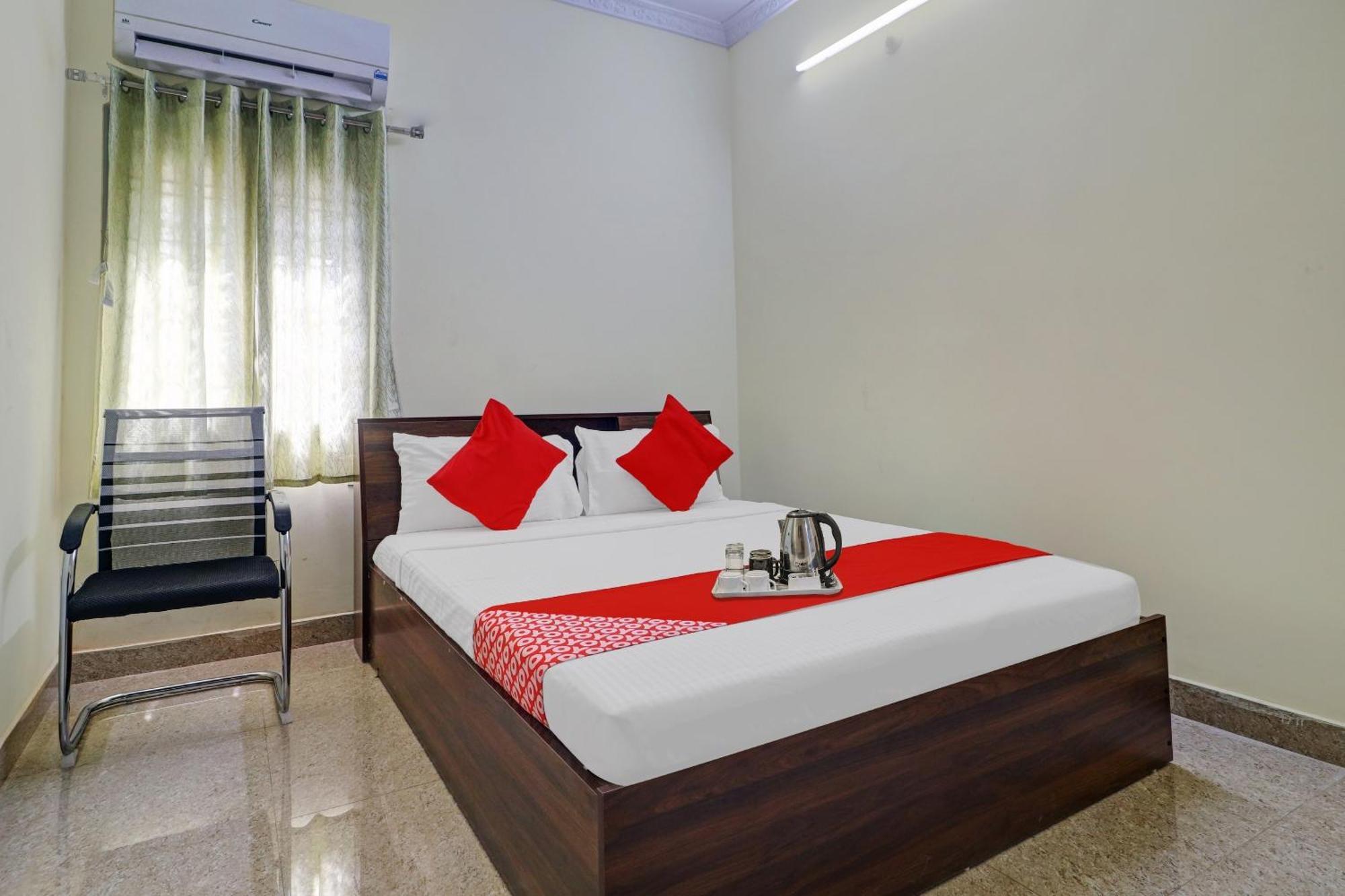 Hotel O S V Residency Kajaguda Near Gachibowli Haidarábád Kültér fotó