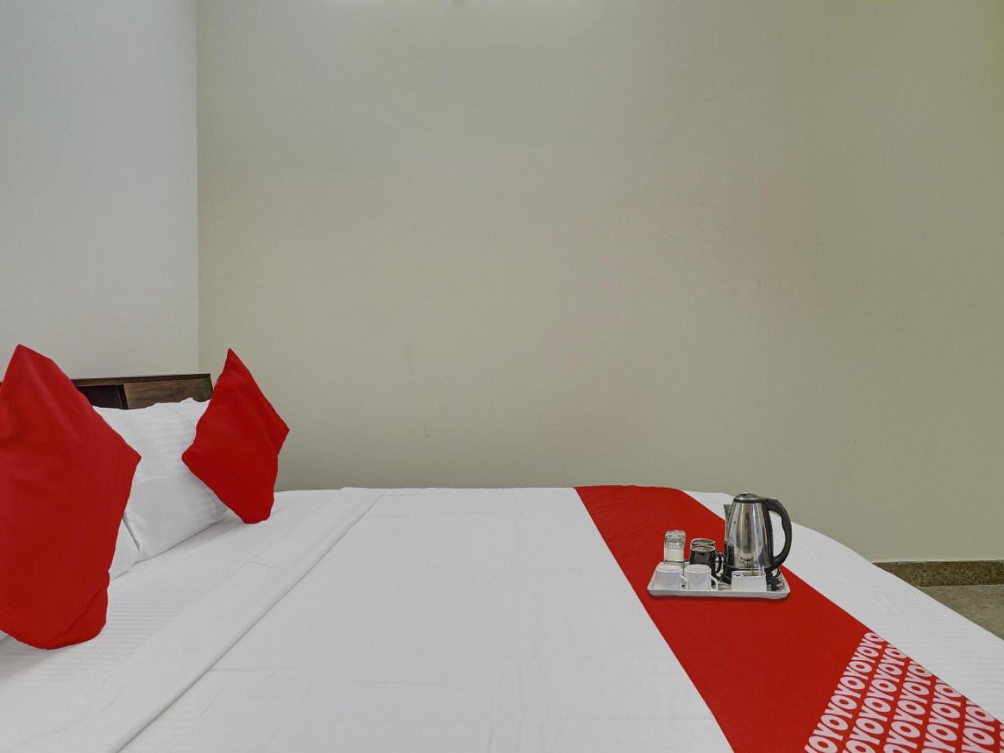 Hotel O S V Residency Kajaguda Near Gachibowli Haidarábád Kültér fotó